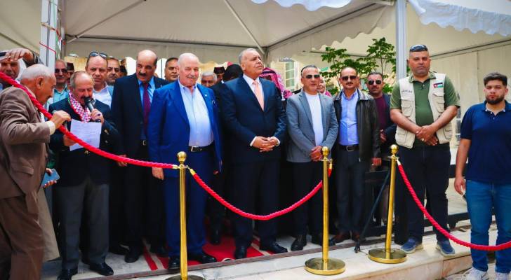 مادبا ترتدي ألوان المجد… ورايتها تعانق السماء في اليوم الوطني للعلم
