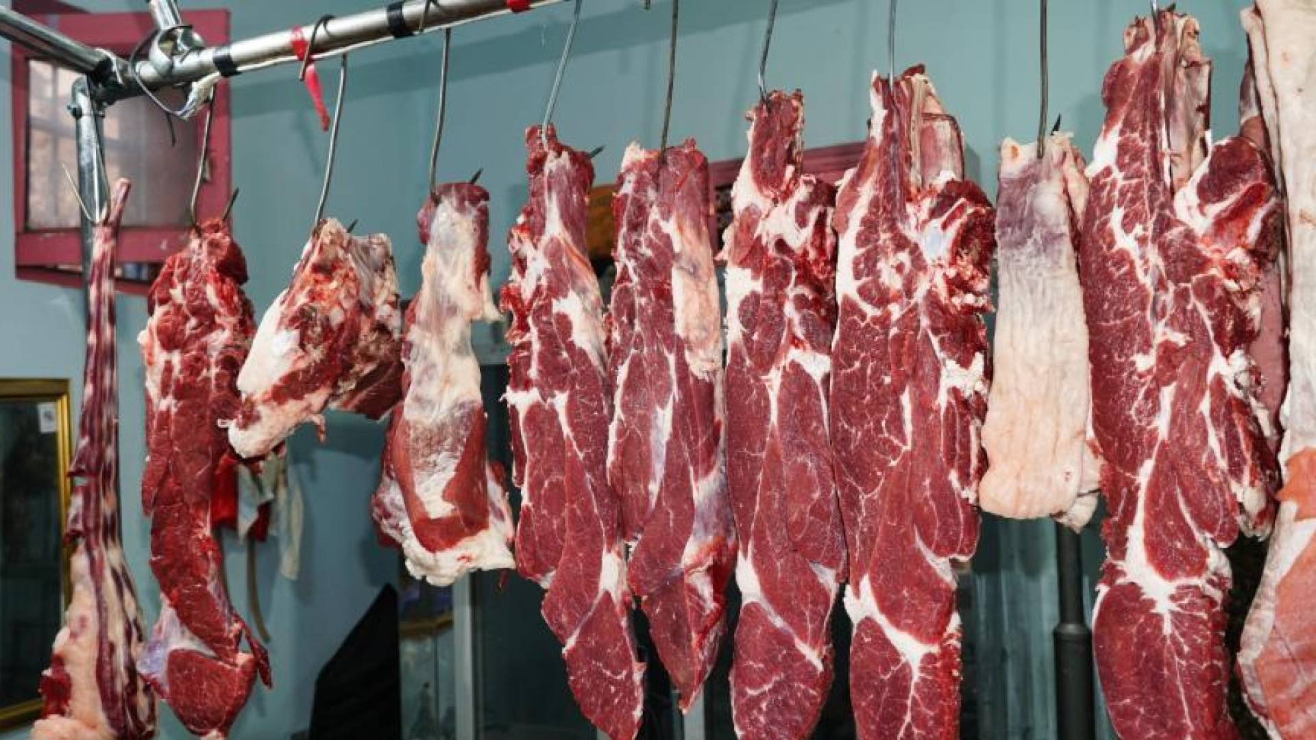 "حماية المستهلك" تنتقد قفزات أسعار اللحوم: ارتفاعات غير مبررة ومطالب بفرض سقوف سعرية #عاجل 
