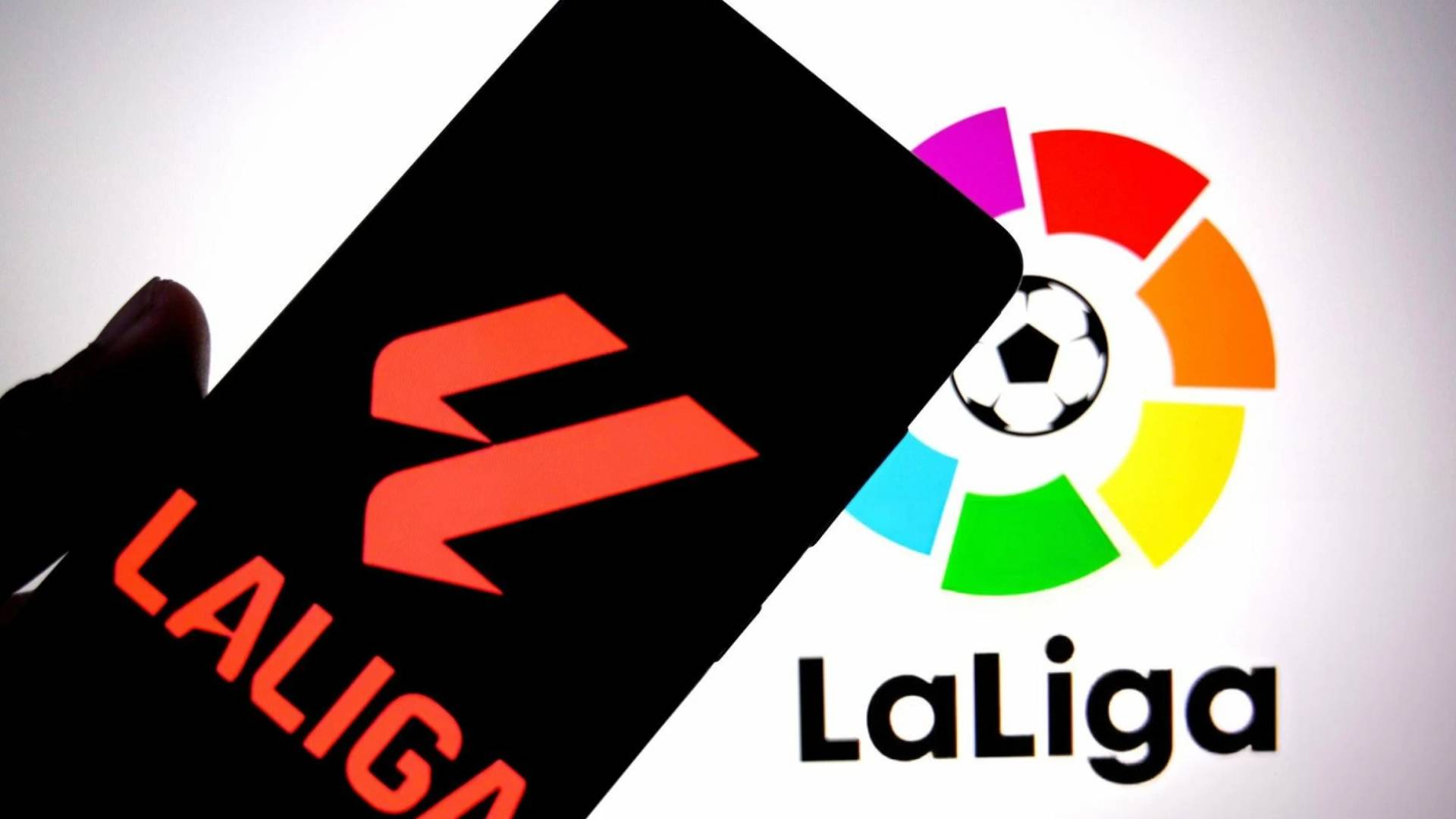 مباريات الجولة 33 من الدوري الإسباني لكرة القدم.. مدريد وبرشلونة في مواجهات حاسمة