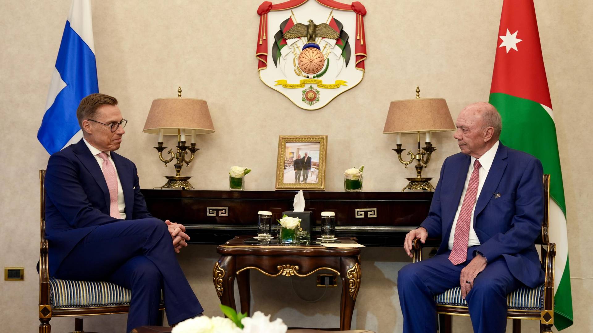 الفايز يثمن مواقف فنلندا الداعمة لجهود الملك في إحلال السلام وحل القضية الفلسطينية وفق حل الدولتين