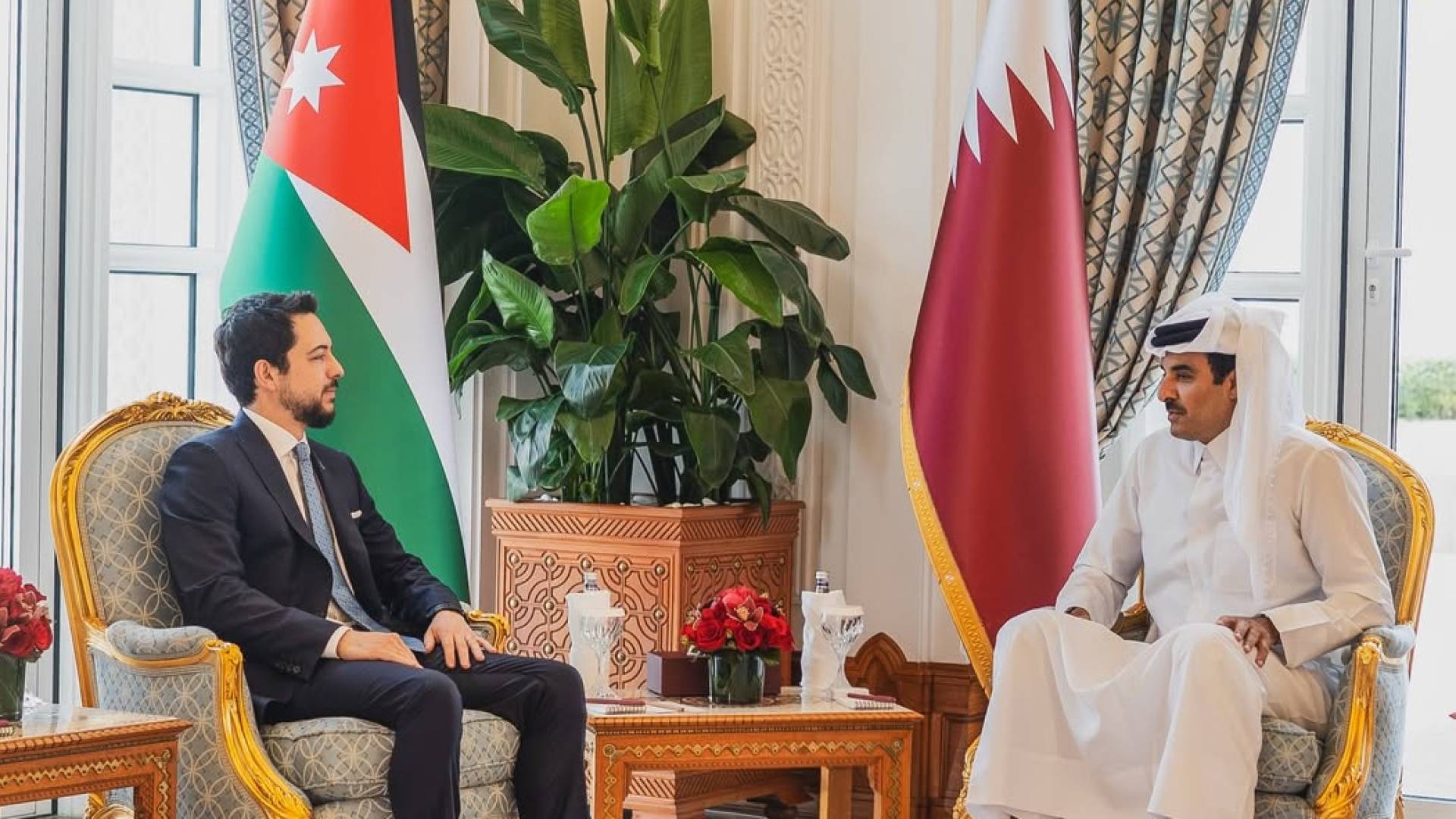 ولي العهد ينشر عبر حسابه الشخصي عقب لقاء أمير قطر: "علاقات أخوية راسخة"