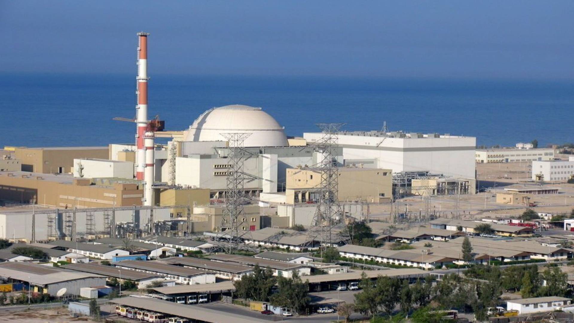 روسيا تجلي 600 موظف من محطة بوشهر النووية عقب بدء الضربات على إيران #عاجل 