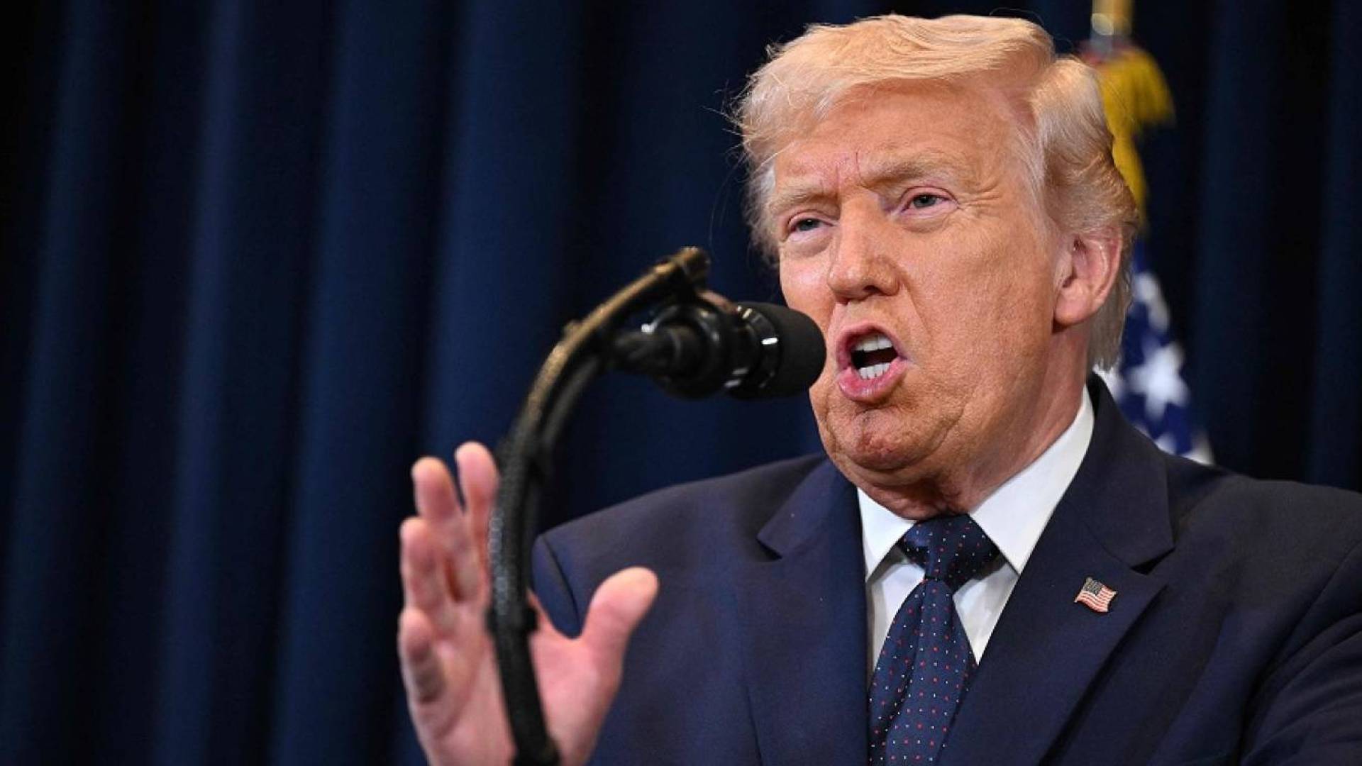 ترمب: معظم قادة إيران السابقين اختفوا وهذا يعد تغييرا للنظام ونحن انتصرنا #عاجل 