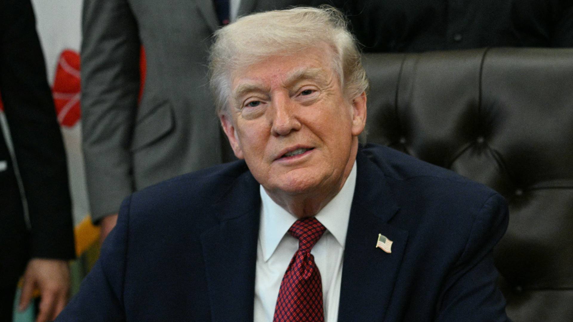 إدارة ترمب بين اتفاق السلام واستئناف القتال.. كواليس المفاوضات النووية مع إيران