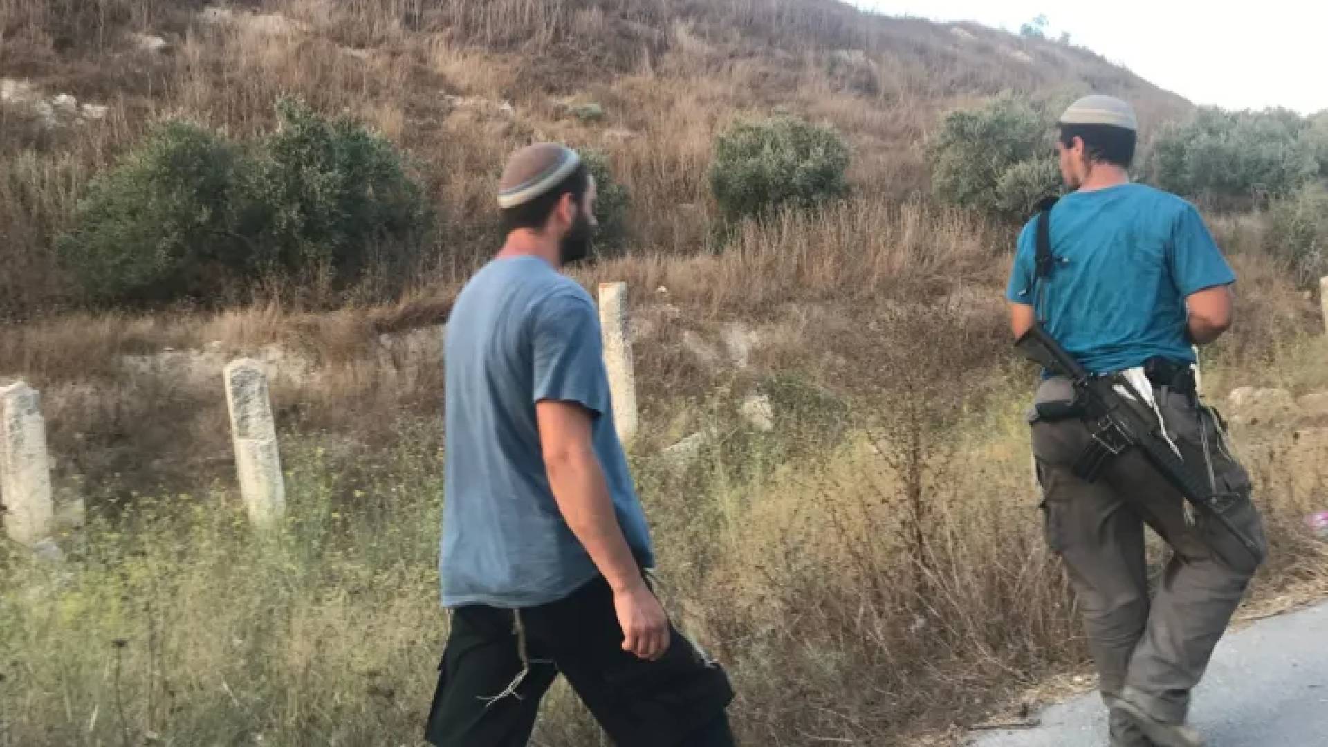 شهداء في قرية المغير.. تفاصيل هجوم المستوطنين على مدرسة ذكور المغير برام الله