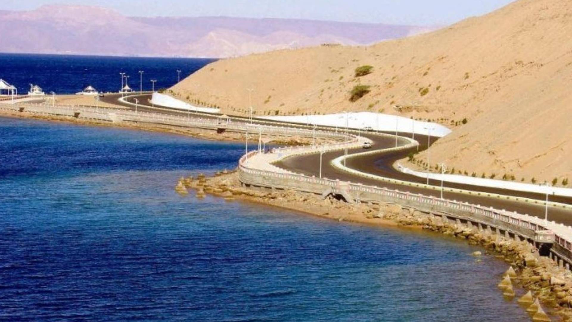 سلامة لـ"نبض البلد": مشروع الناقل الوطني ثاني أكبر مشروع تحلية مياه بالعالم