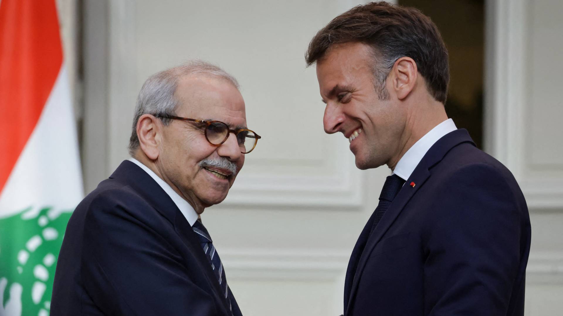 نواف سلام من باريس: "بيروت مدينة خالية من السلاح" ونؤيد المفاوضات المباشرة مع تل أبيب