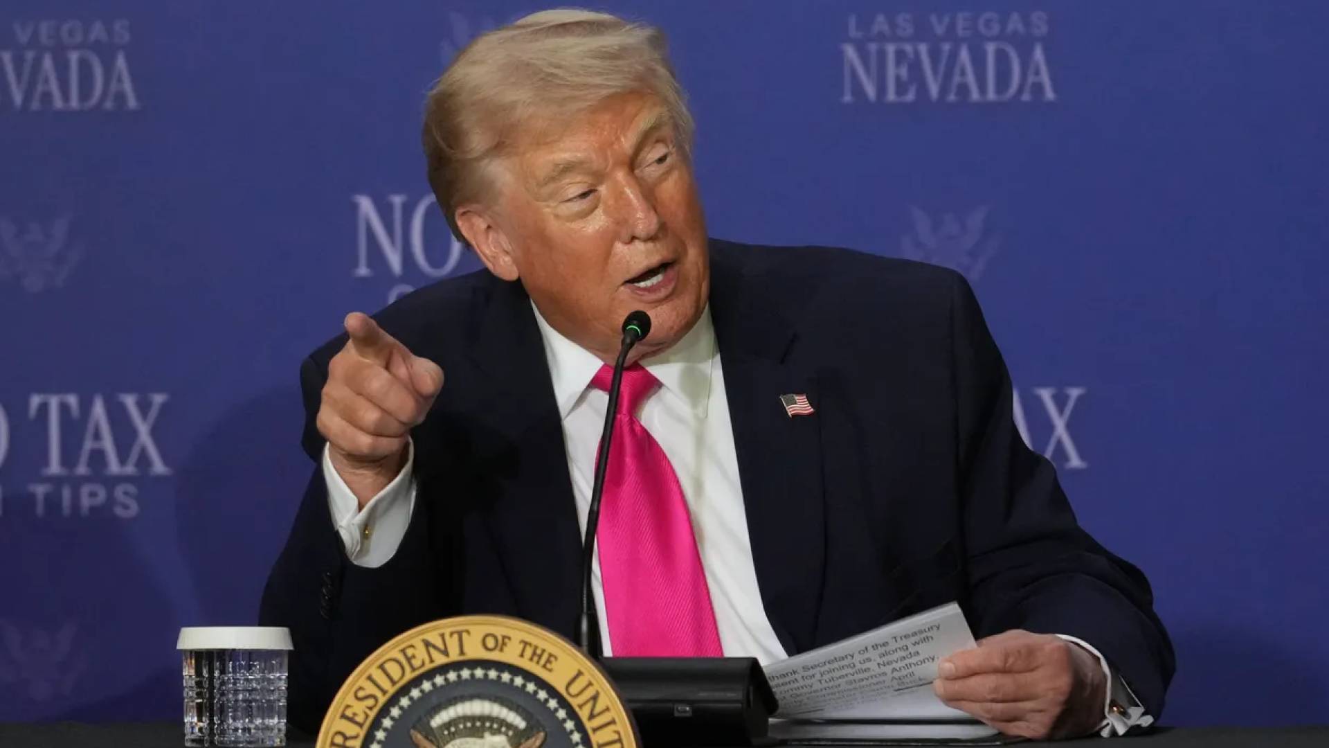 "نيويورك بوست" تنقل عن ترمب موعداً جديداً للمحادثات مع إيران #عاجل 