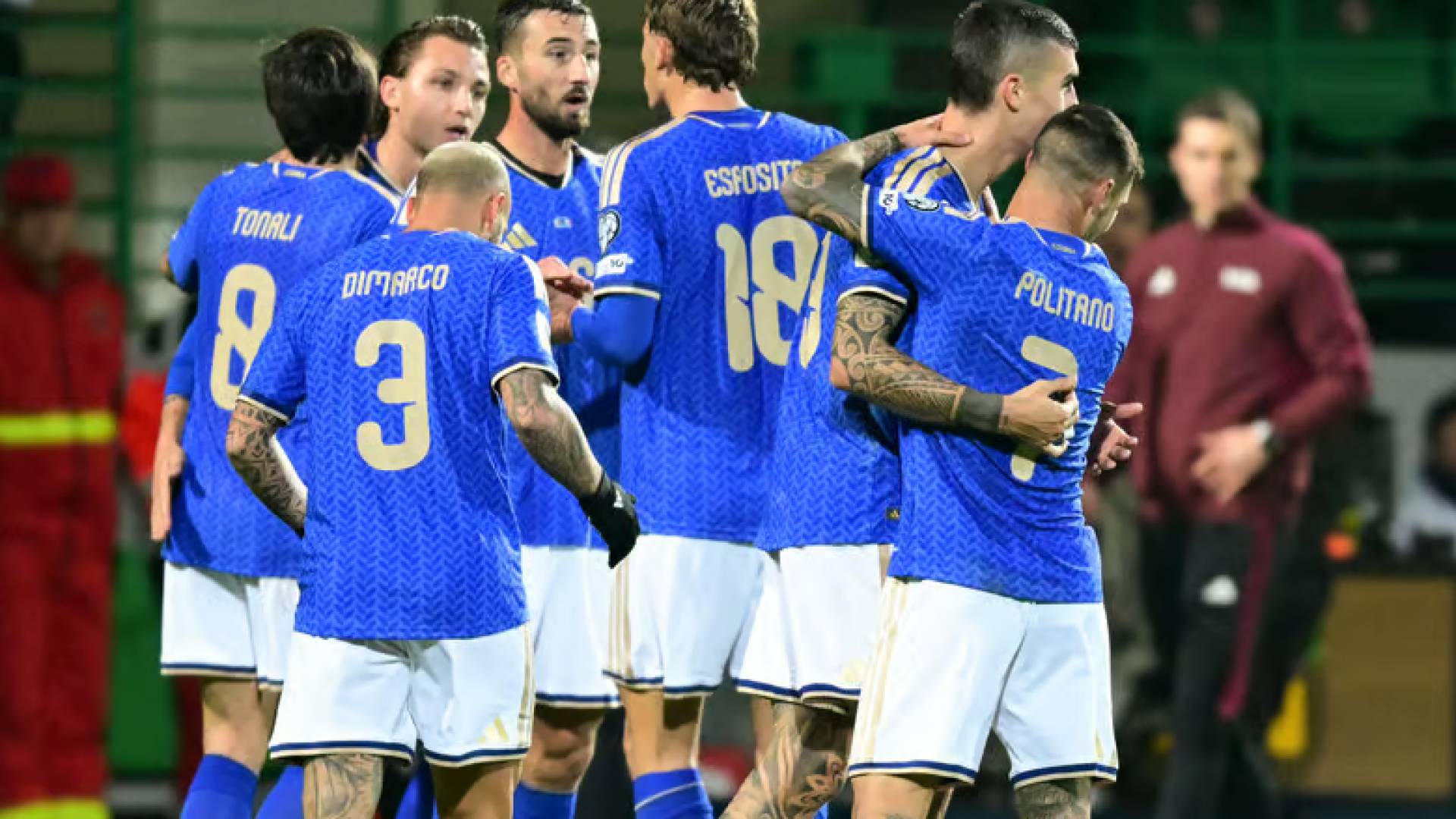 "فايننشال تايمز": ترمب يطلب من "الفيفا" استبدال إيران بإيطاليا في كأس العالم 2026