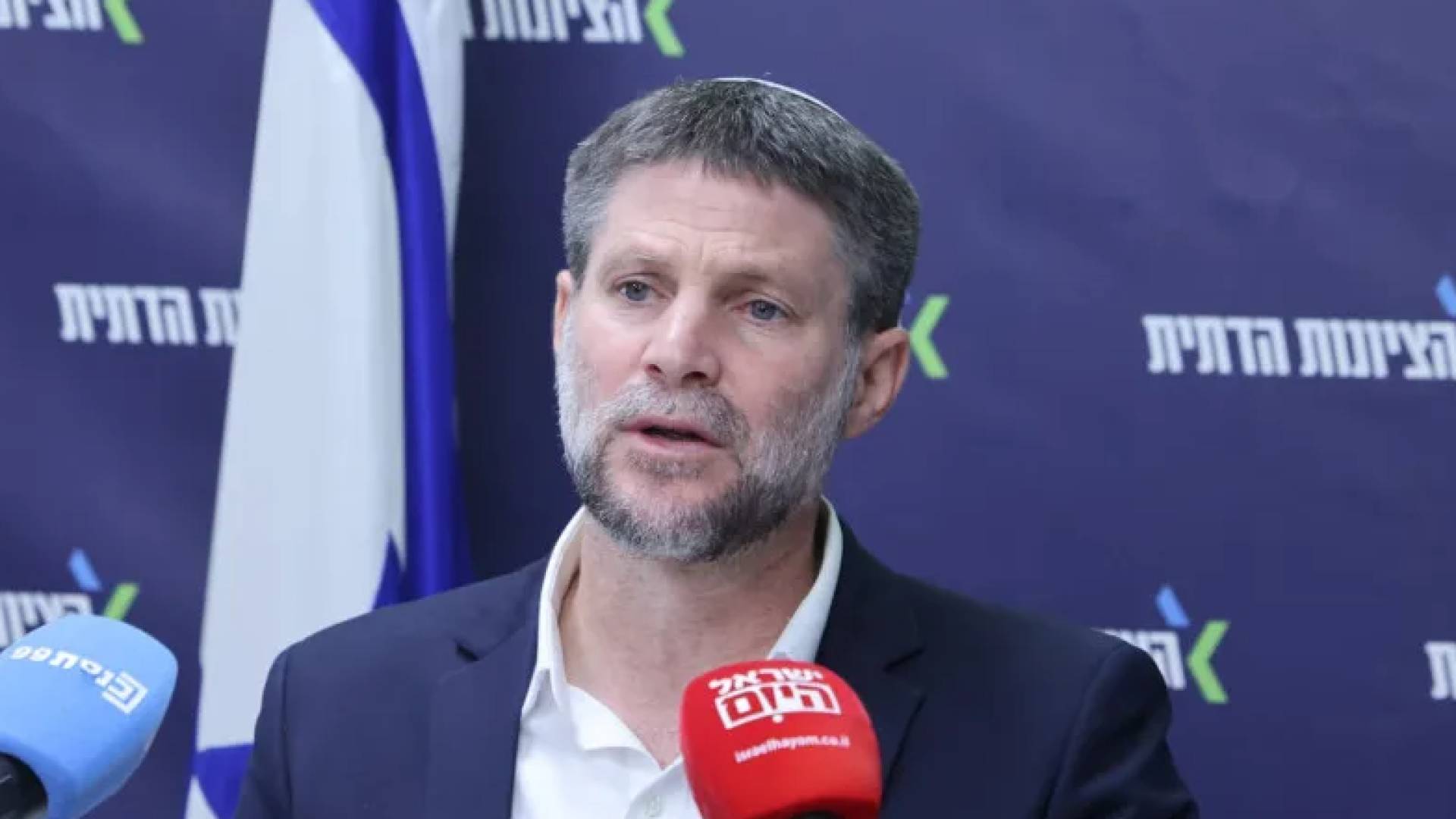 إعلام عبري: سموتريتش يؤكد وجود دعم أمريكي كامل لتوسيع الاستيطان في الضفة الغربية