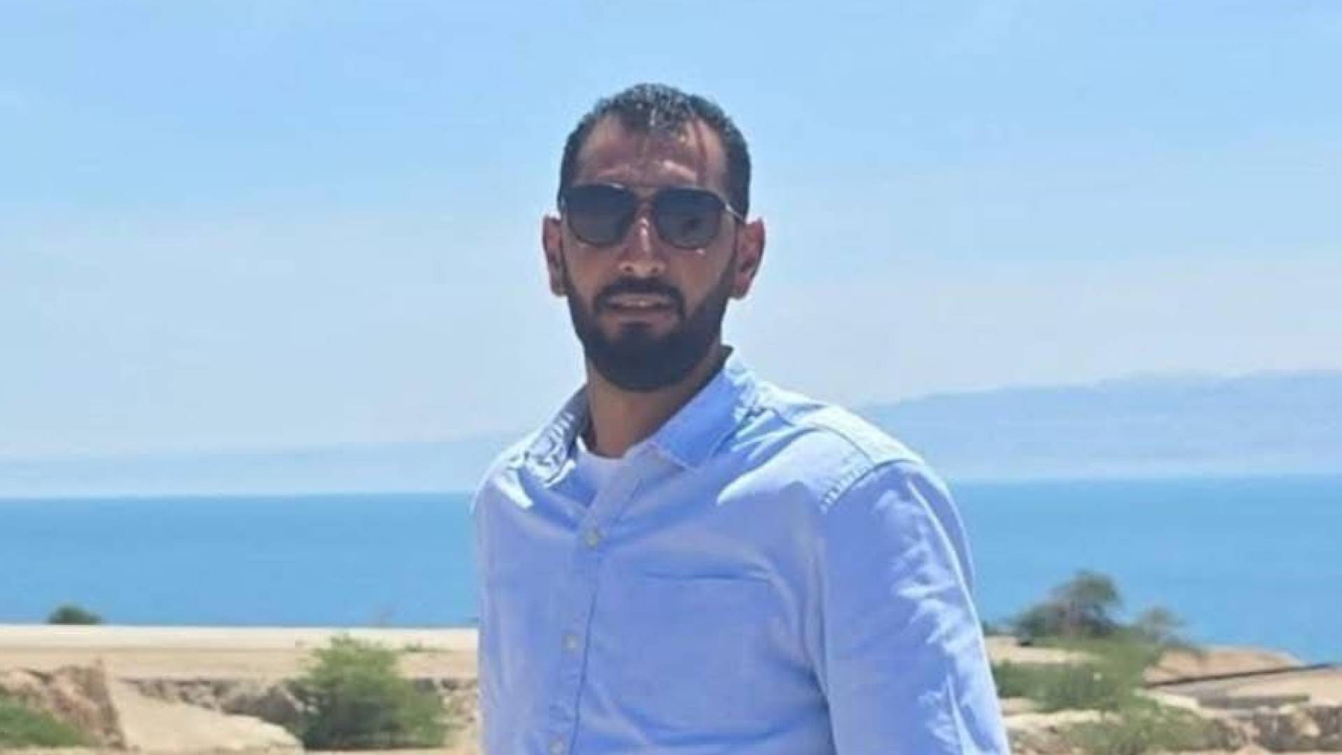 هل أبكيك أم أزفك؟.. أب فلسطيني ينعى نجله "جهاد" الذي استشهد مدافعا عن قرية المغير في رام الله