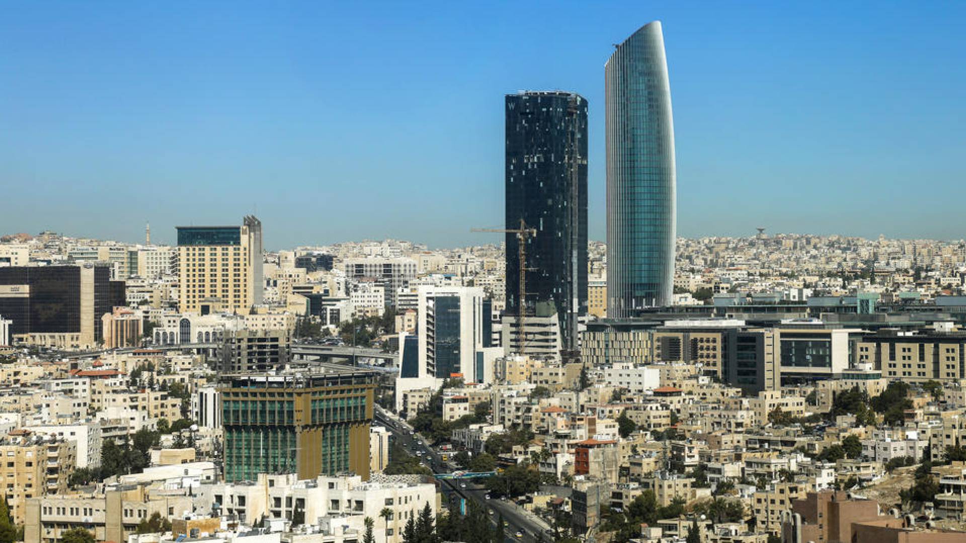 حالة الطقس في الأردن: أجواء صافية اليوم وتحذيرات من غبار وأمطار رعدية يوم السبت