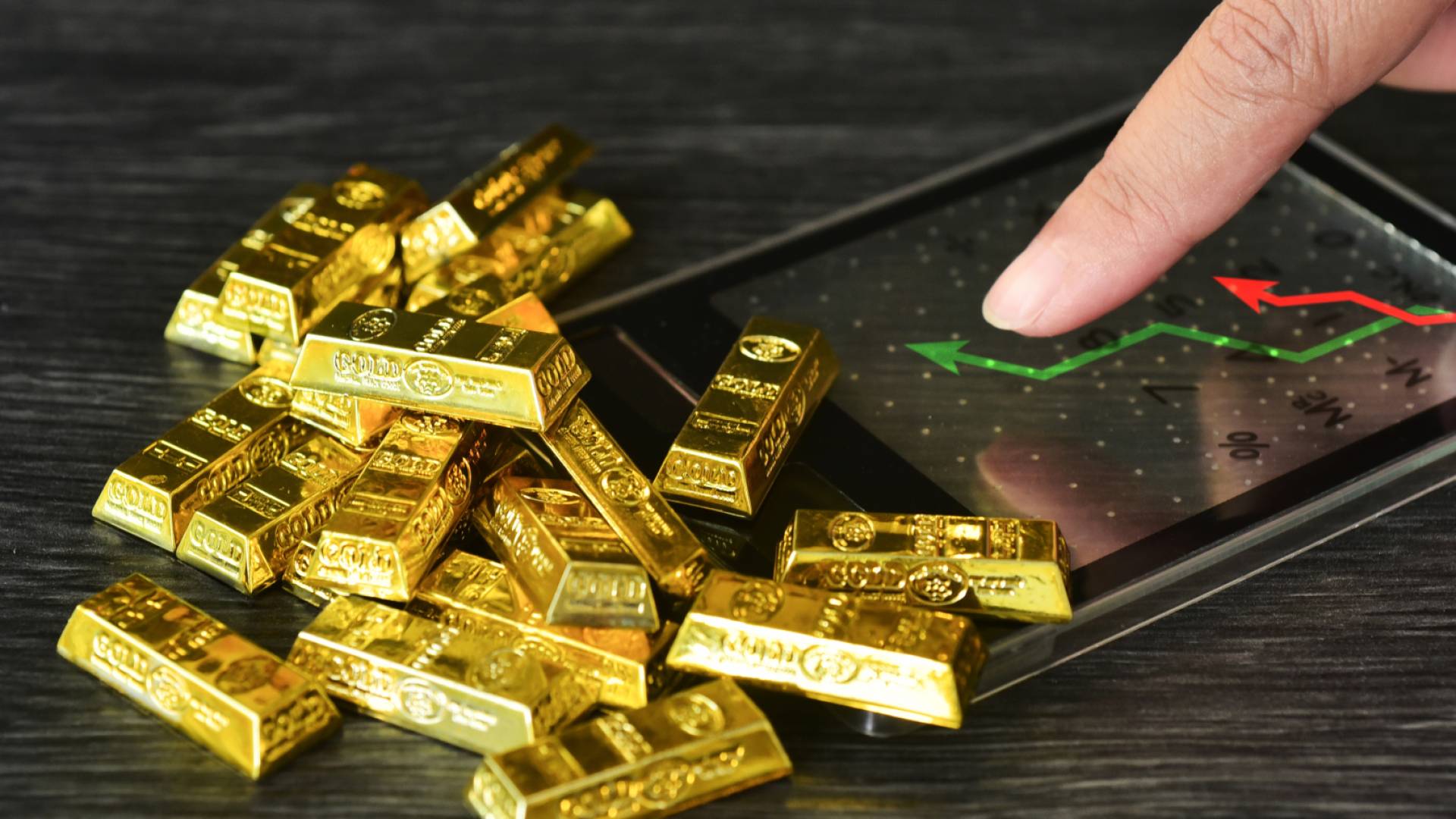 أسعار الذهب في الأردن الخميس: عيار 21 يسجل 96.50 ديناراً والليرة الإنجليزية بـ 772 ديناراً 