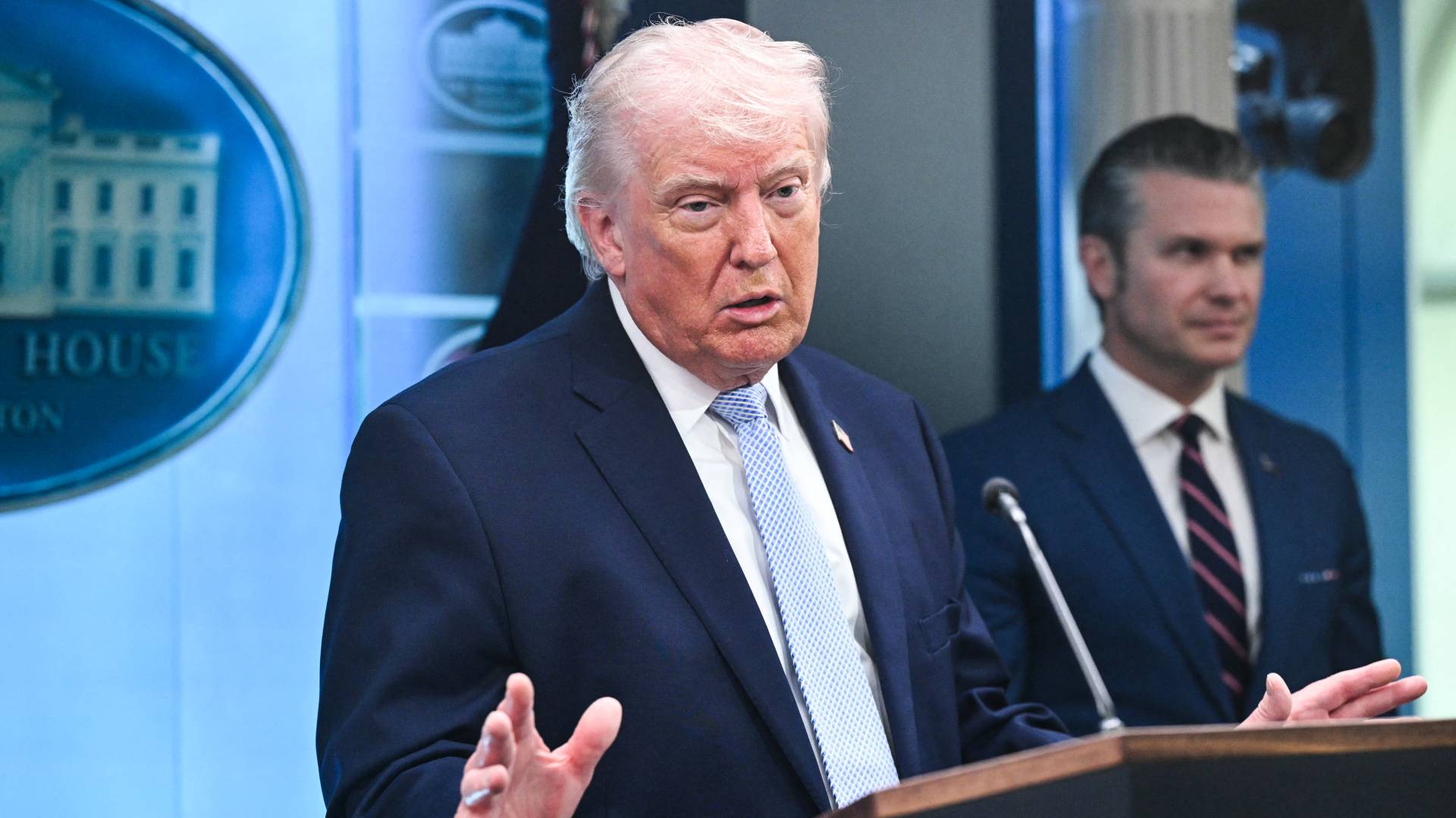 ترمب: لا ضغوط لإنهاء الحرب مع إيران و"الساعة تدق" بانتظار الصفقة المثالية