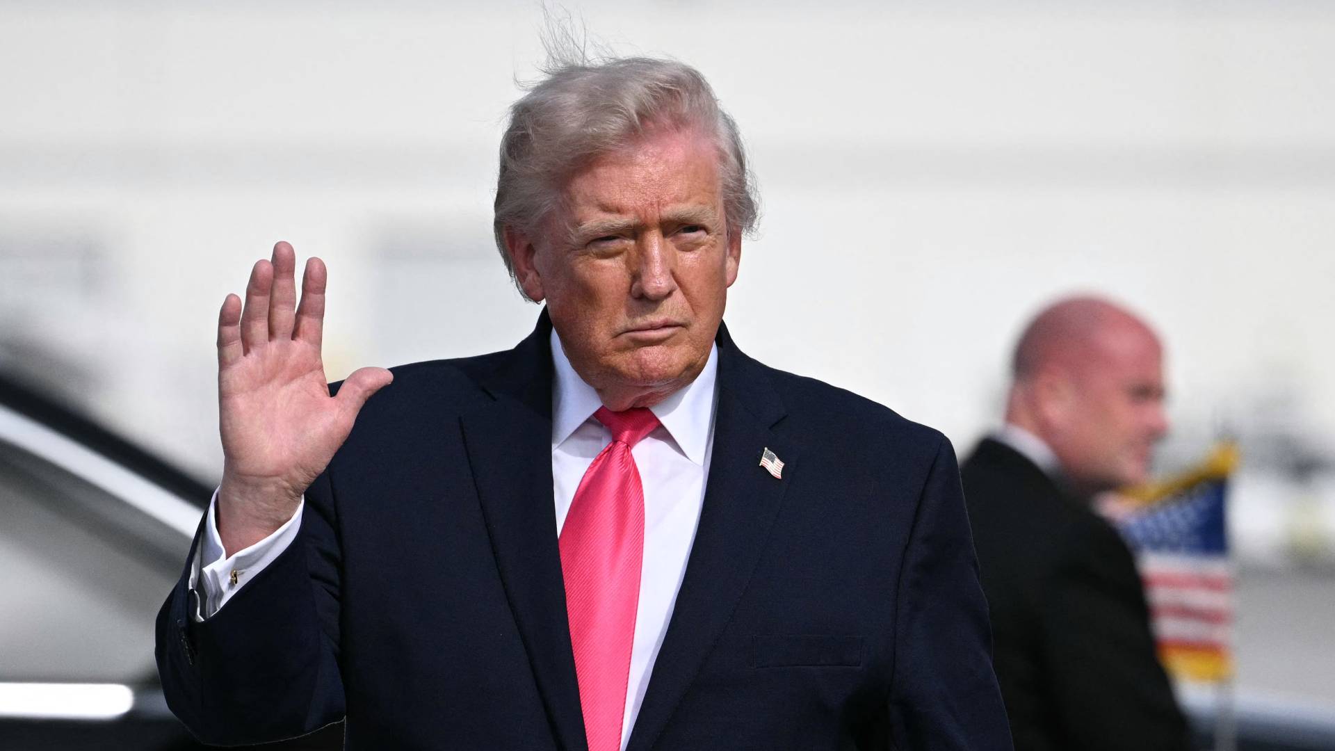 ترمب: تمديد وقف إطلاق النار بين تل أبيب ولبنان لمدة 3 أسابيع