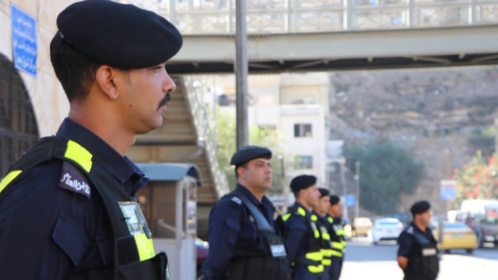 البحث الجنائي يلقي القبض على قاتل أطفاله الثلاثة في الكرك