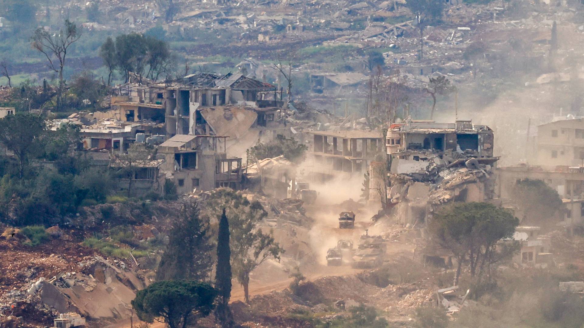 الاحتلال يشن سلسلة غارات على بلدات عدة في جنوب لبنان