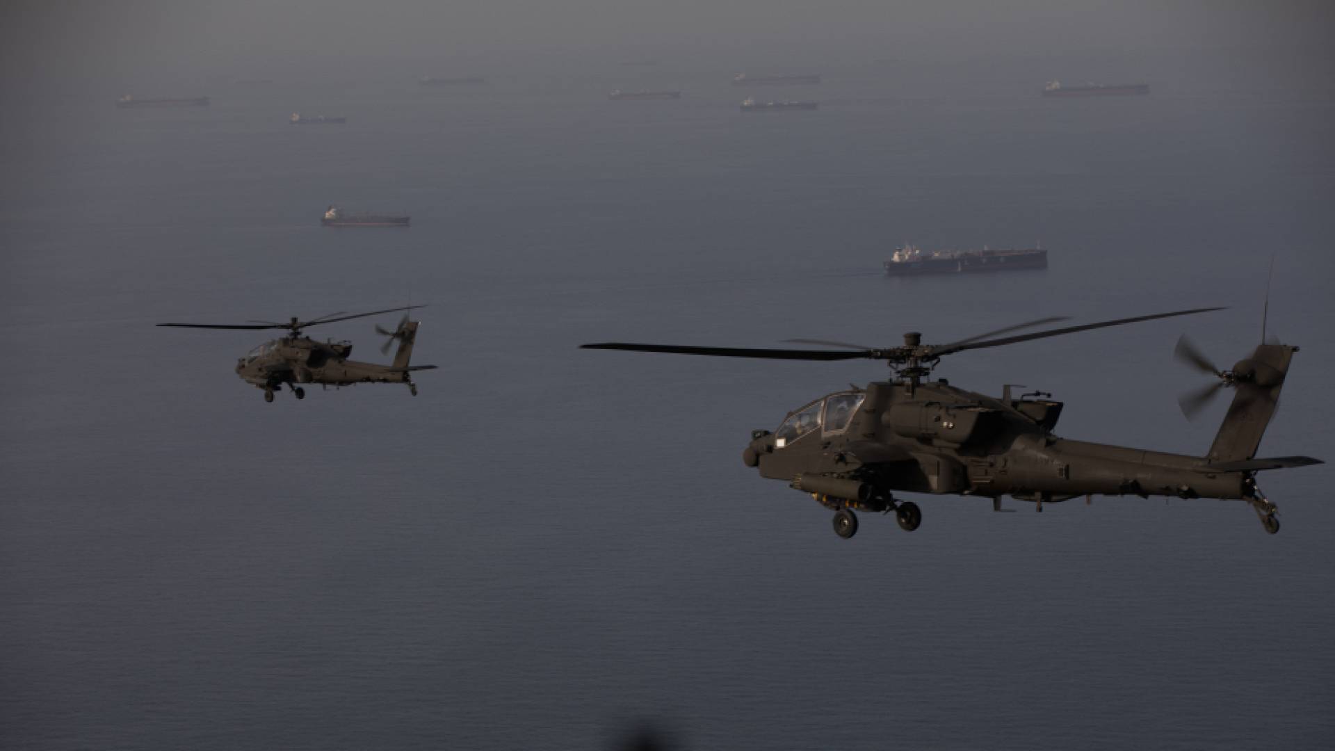 القيادة المركزية الأميركية تعترض "أسطول الظل" وتحول مسار 37 سفينة إيرانية