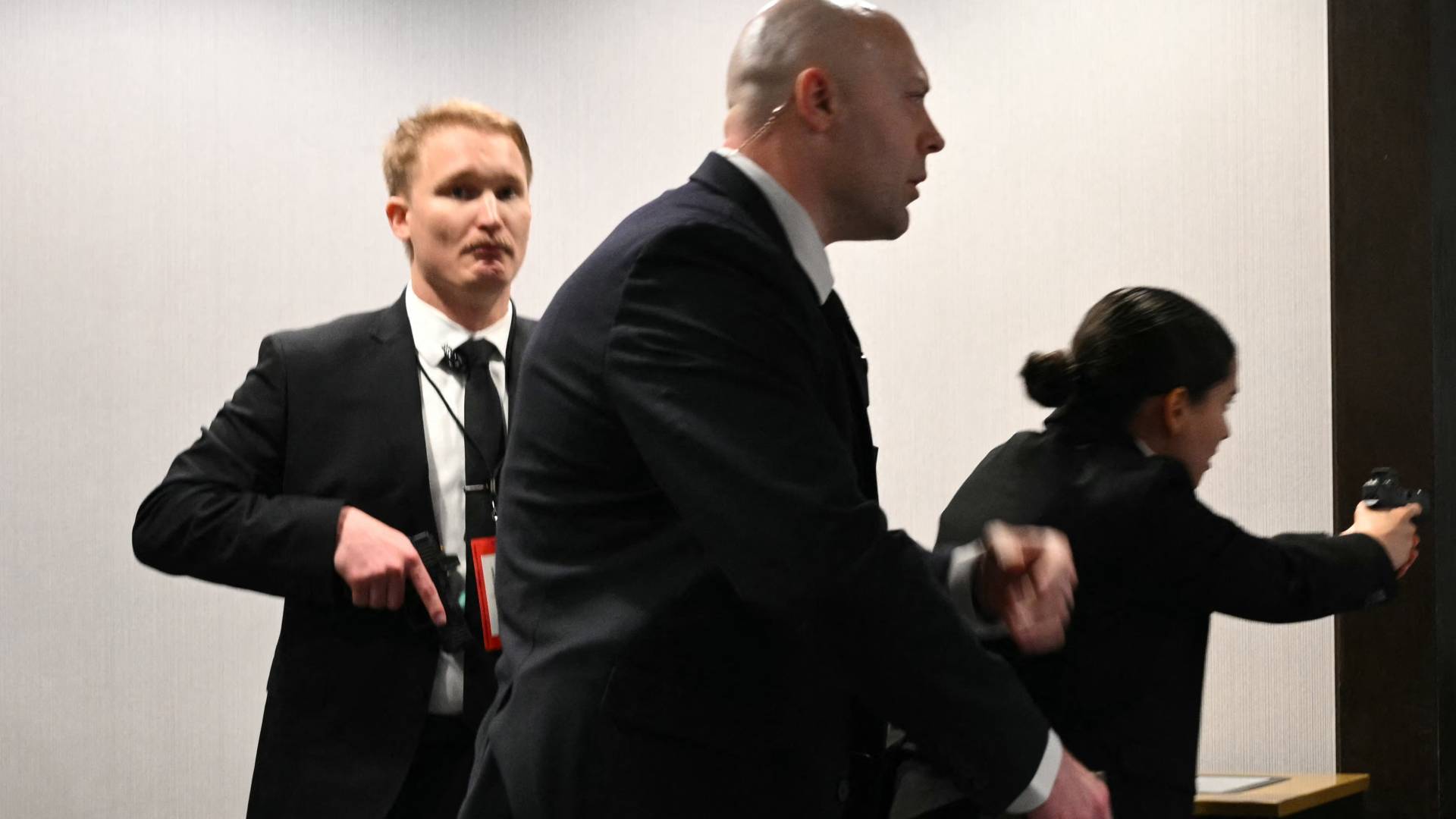 محلل سياسي: نجاة ترمب "سيناريو مرسوم" لكسب التعاطف وإشغال العالم عن ملف إيران