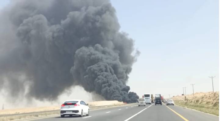 حريق على طريق اللجون الصحراوي