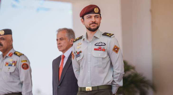 ولي العهد اثناء حفل التخريج