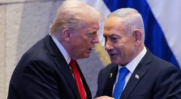 الرئيس الأمريكي دونالد ترمب ورئيس وزراء الاحتلال بنيامين نتنياهو