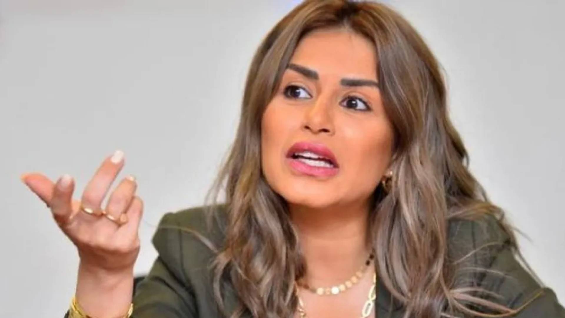 الفنانة المصرية منة فضالي تبلغ عن سرقة مقتنياتها من داخل منزلها في مصر