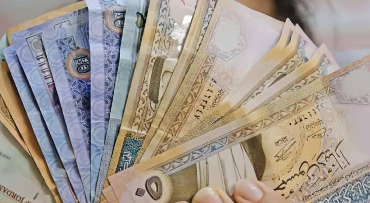 وزارة التربية تعلن تحويل رواتب التعليم الإضافي للمعلمين السوريين إلى البنوك