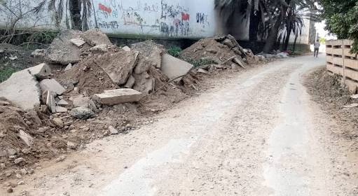 بالفيديو.. "من هنا نبدأ" يتابع قضية شارع متهالك في إربد.. والبلدية تكشف شروطا لتعبيد الشوارع الخارجة عن التنظيم