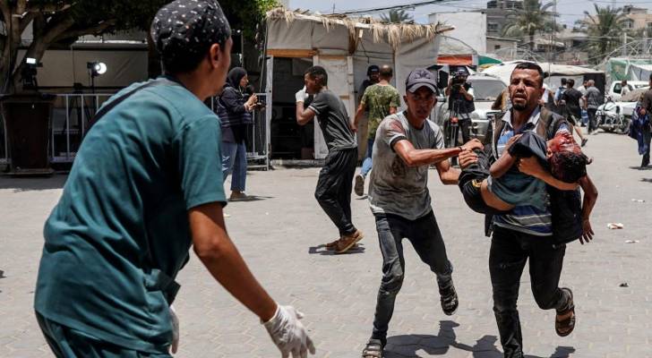 إسعاف مصابين في قطاع غزة
