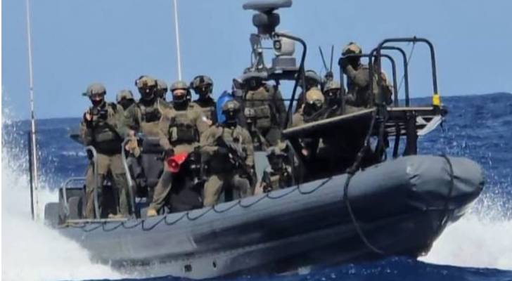 جيش الاحتلال يعترض سفن أسطول الصمود في البحر
