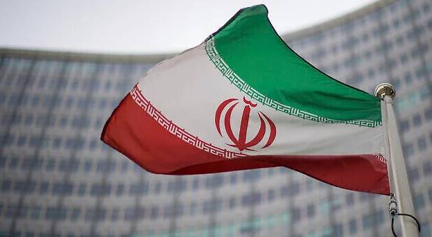 علم إيران
