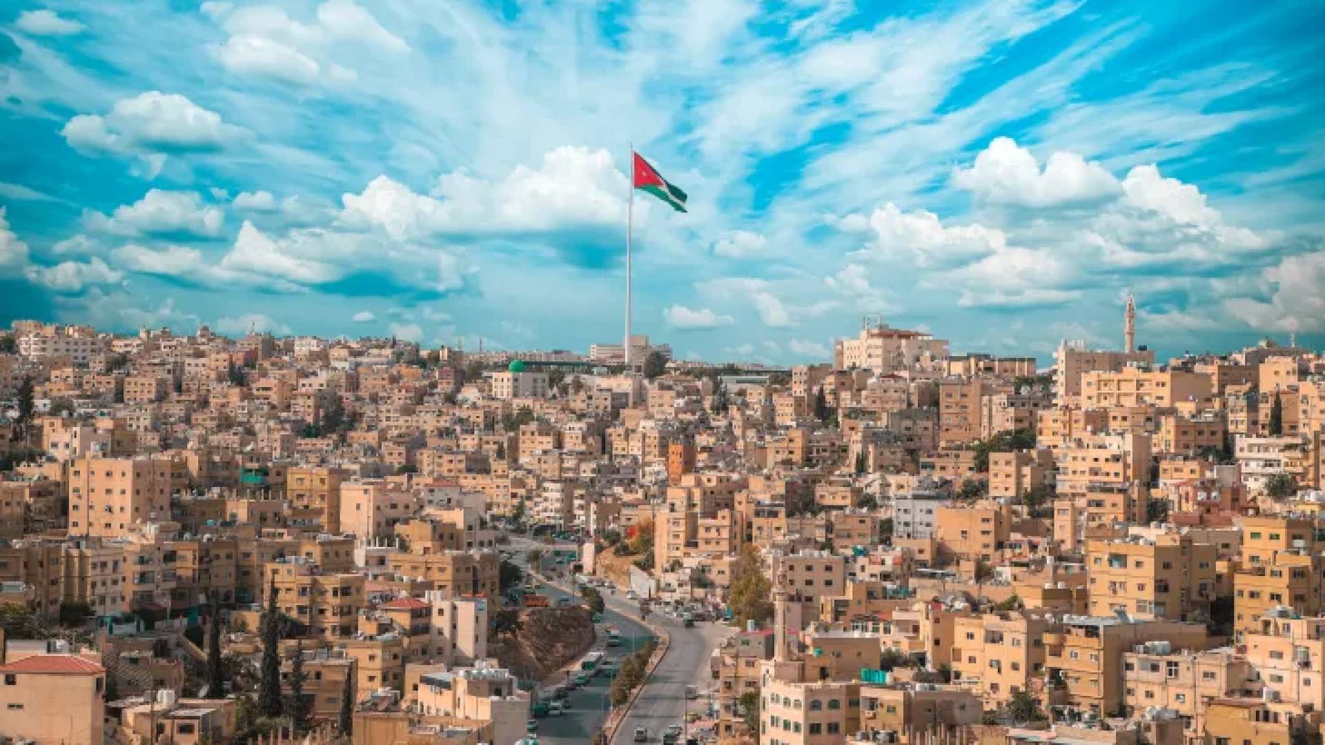 طقس العرب: أجواء صافية نهارا ولطيفة ليلا تنخفض فيها درجات الحرارة مع نهاية الأسبوع