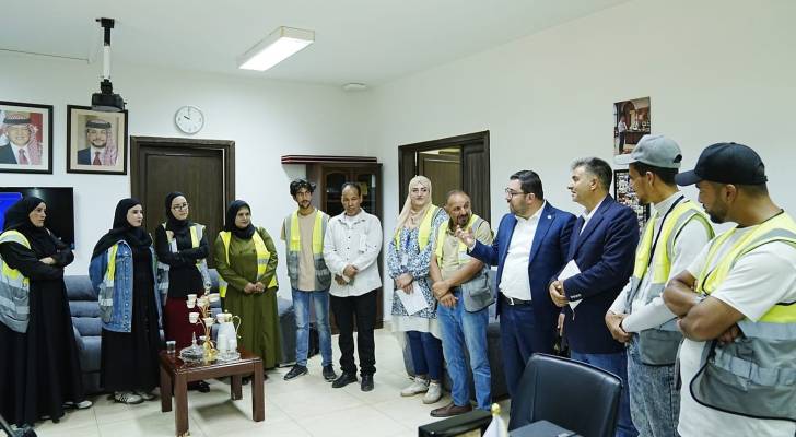 عاملين عثروا على مفقودات تقدر قيمتها بنحو 100 ألف