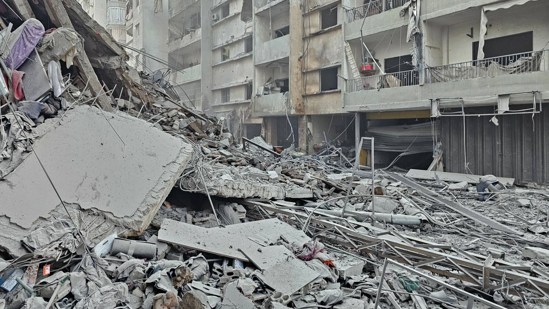 جيش الاحتلال يصدر إنذارا عاجلا لسكان جنوب لبنان: امتنعوا عن التوجه جنوب نهر الزهراني