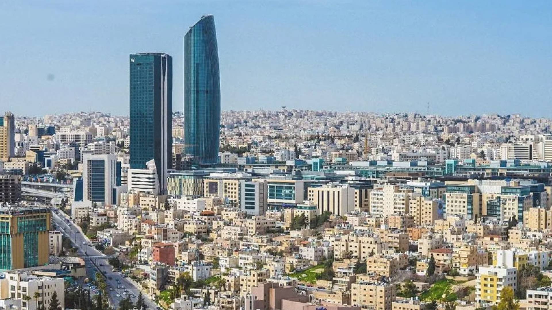 طقس العرب: أجواء صافية في العاصمة عمان وارتفاع تدريجي على درجات الحرارة