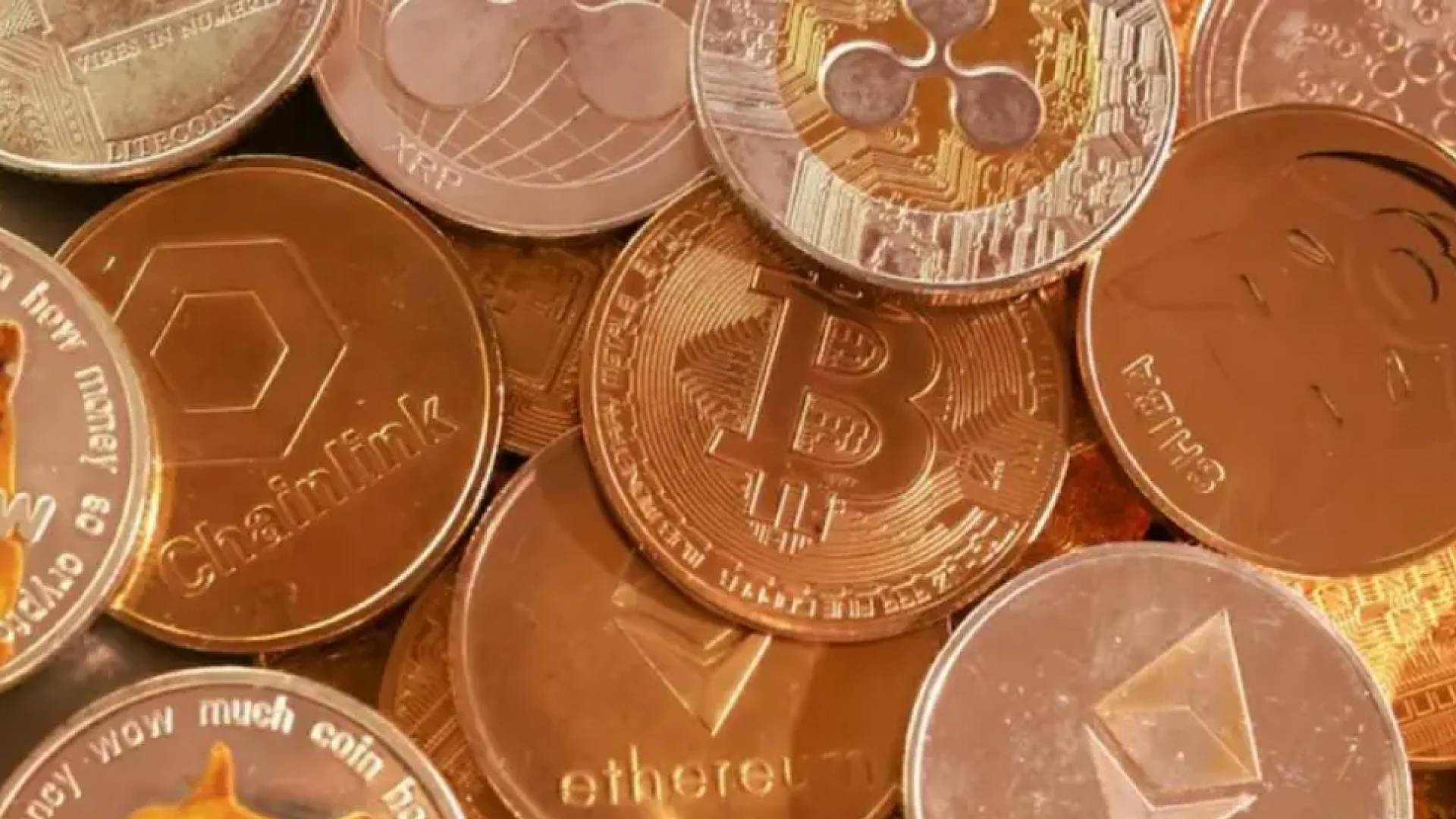 اليونان تعد تشريعا لفرض ضريبة بنسبة 15% على أرباح العملات المشفرة