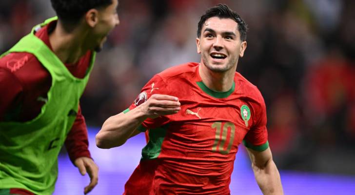 لاعب المغرب إبراهيم دياز يحتفل بهدف سابق