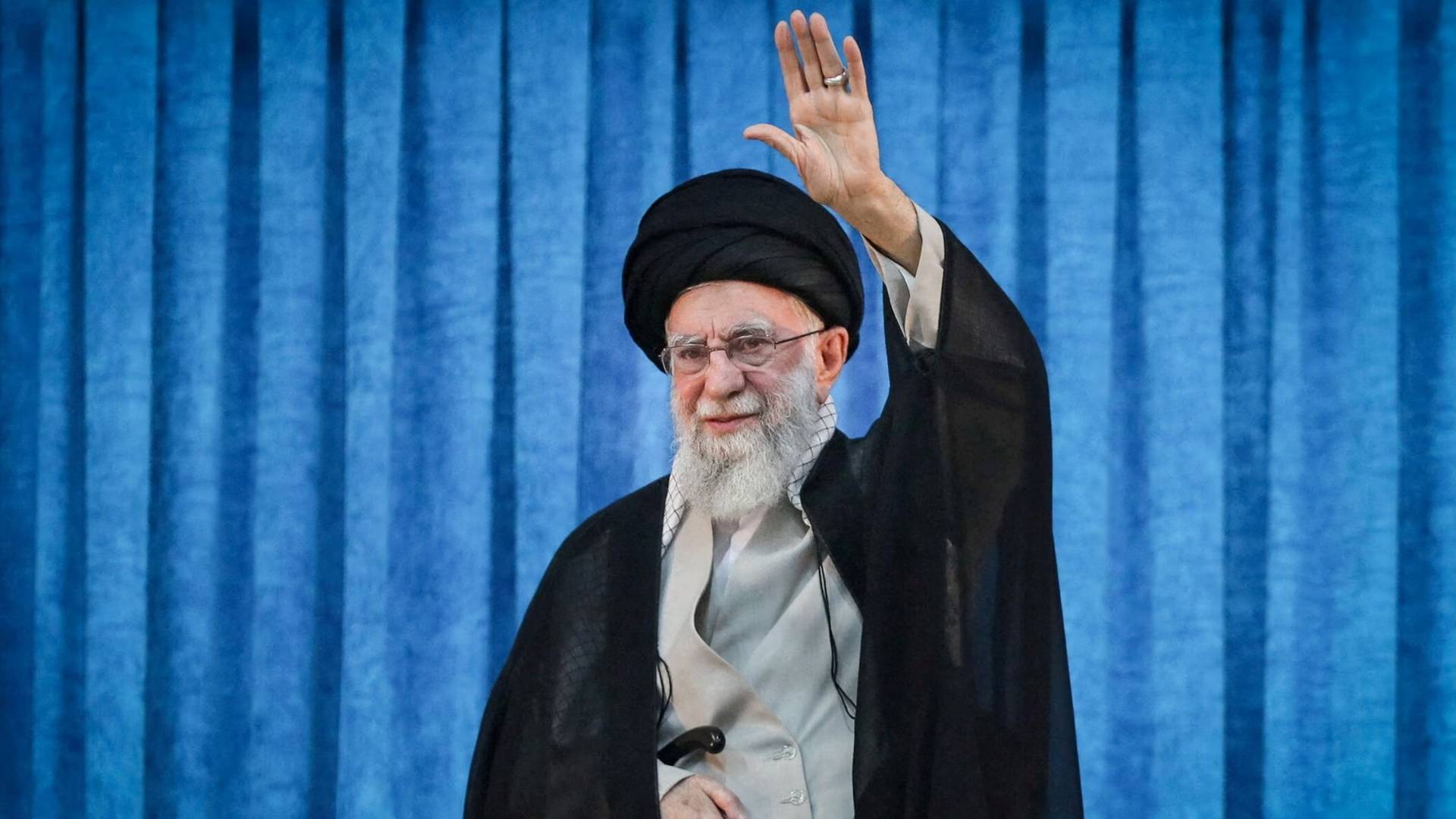 جنازة مؤجلة ورسائل مبطنة.. ما وراء اختيار طهران لـ "4 يوليو" لبدء مراسم دفن خامنئي؟