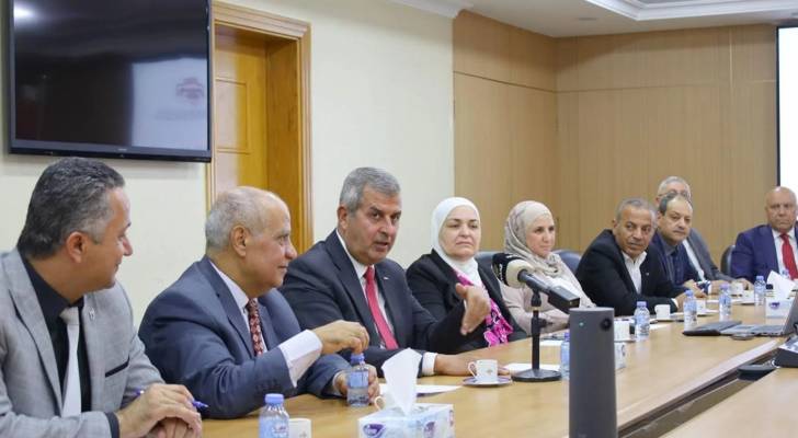 استراتيجية الطاقة 2025-2035: الخرابشة يعرض أمام "أعيان الطاقة" خطط استدامة القطاع والثروات المعدنية