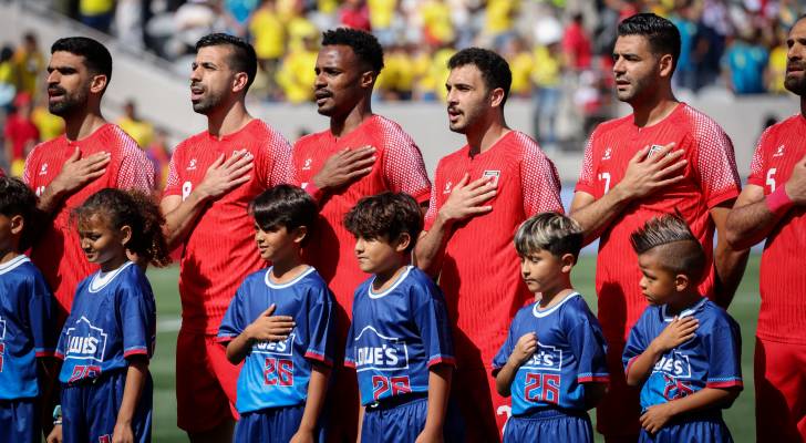 لاعبو المنتخب الوطني
