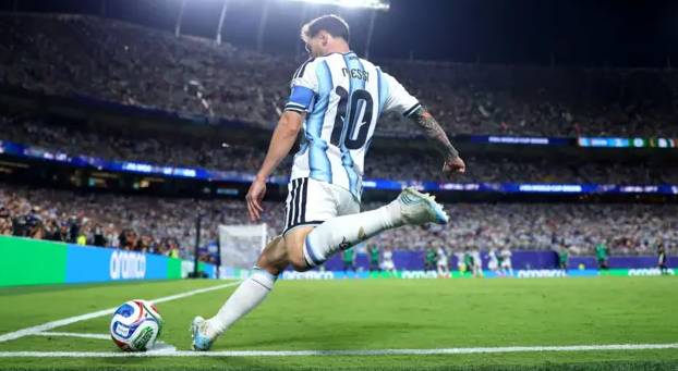 لاعب أرجنتيني
