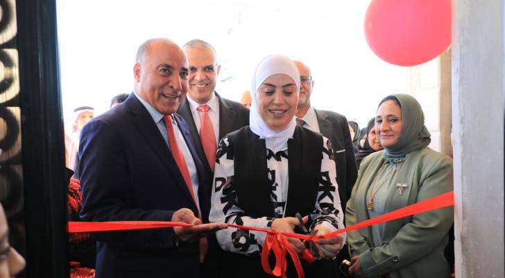 وفاء بني مصطفى تفتتح وحدة التدخل المبكر بالبادية الشمالية الغربية