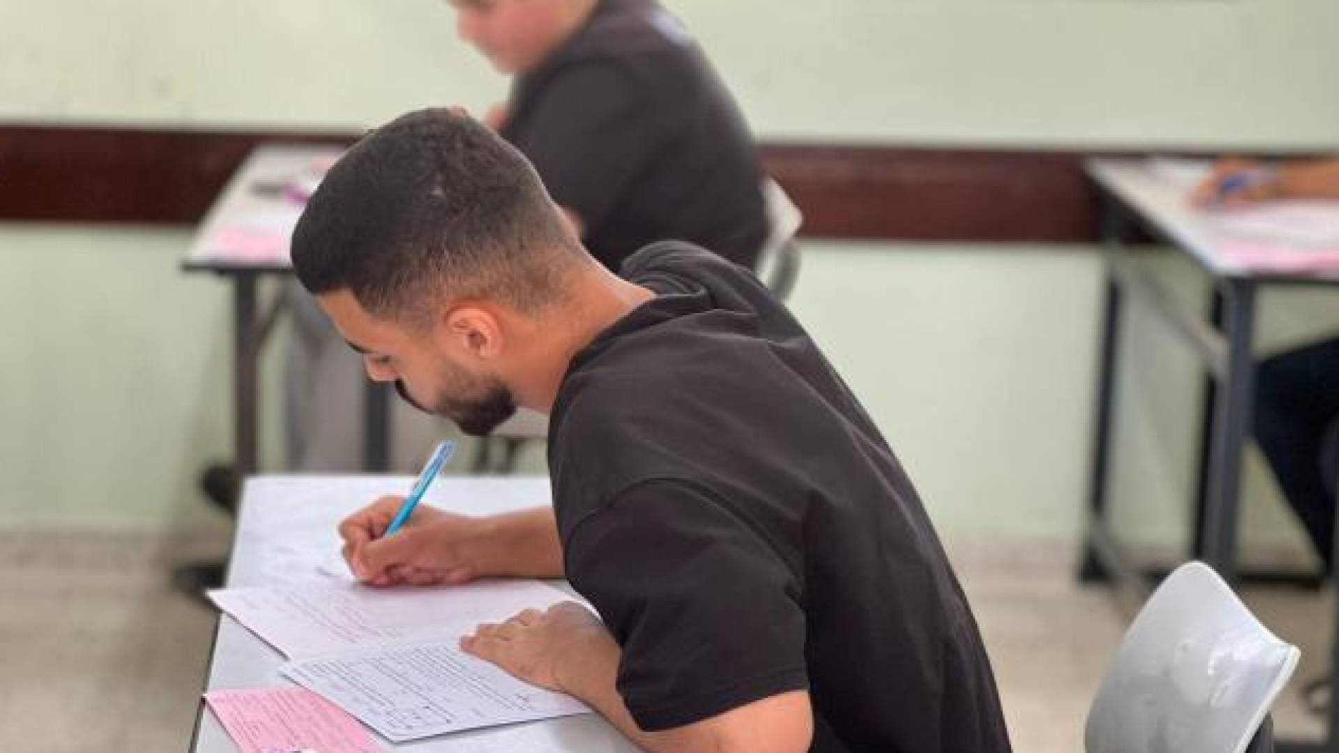 وزارة التربية والتعليم العالي تطلق امتحانات الثانوية العامة في فلسطين والشتات بمشاركة 91 ألف طالب
