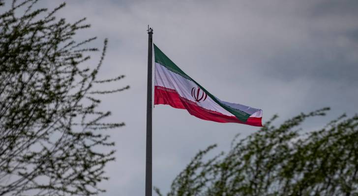 علم إيران