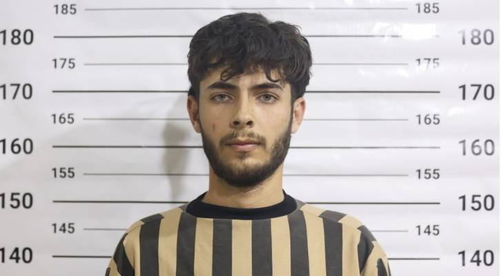 المدعو "عدنان رياض حمادة، الملقب بـ "ابن البيك