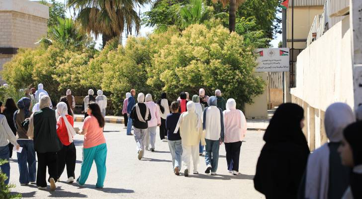طلاب التوجيهي