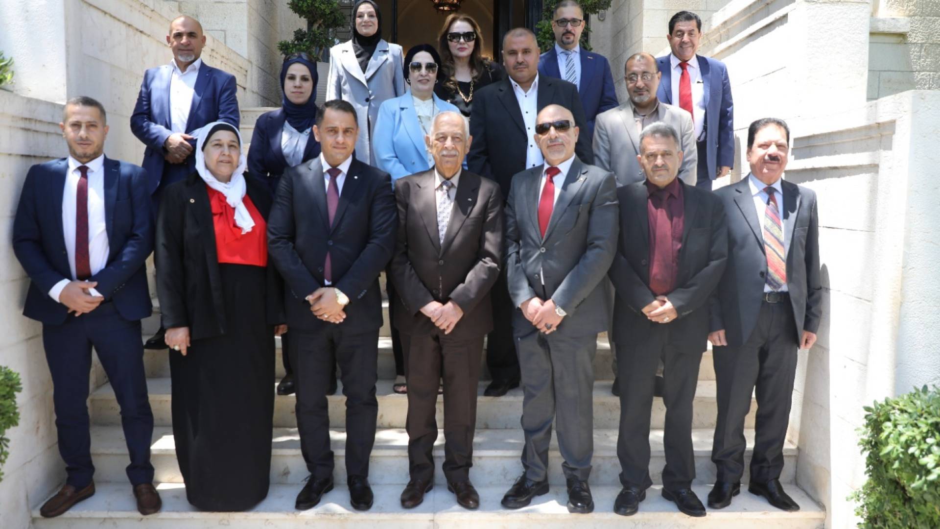 خلال لقائه وفدا من حزب التغيير..  العيسوي: الأردن يمضي برؤية ملكية ثابتة تعزز الاستقرار وترسخ مسيرة التحديث