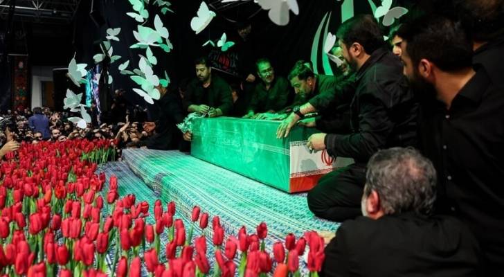 انطلاق مراسم تشييع جثمان خامنئي في مسار جنائزي يمتد أسبوعا بين إيران والعراق