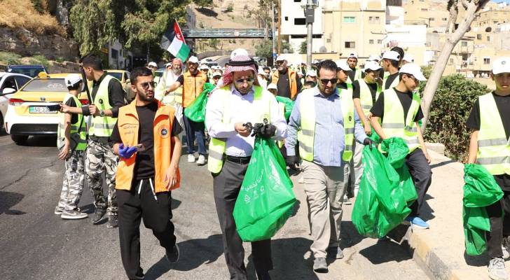 بتوجيهات ولي العهد.. "الأوقاف" تطلق حملة نظافة واسعة في وسط البلد